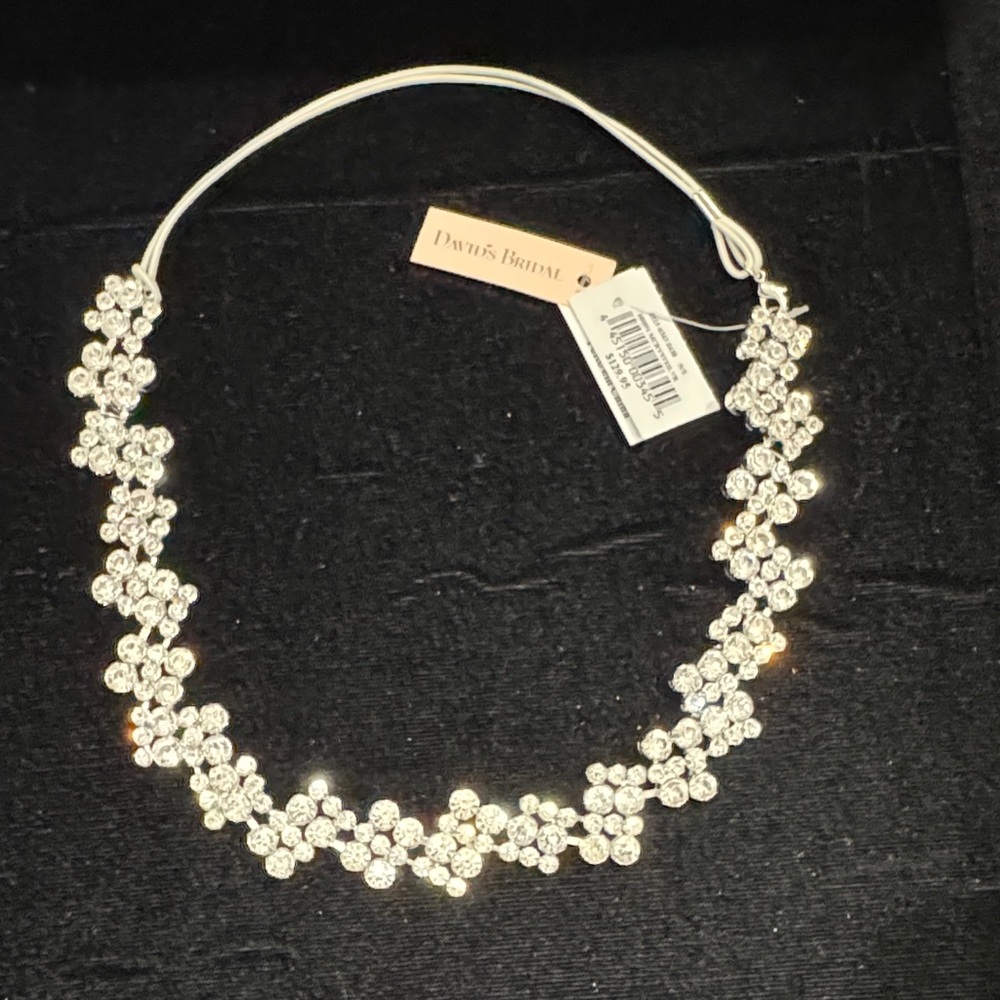 David's Bridal Silver Floral Hair Accessory